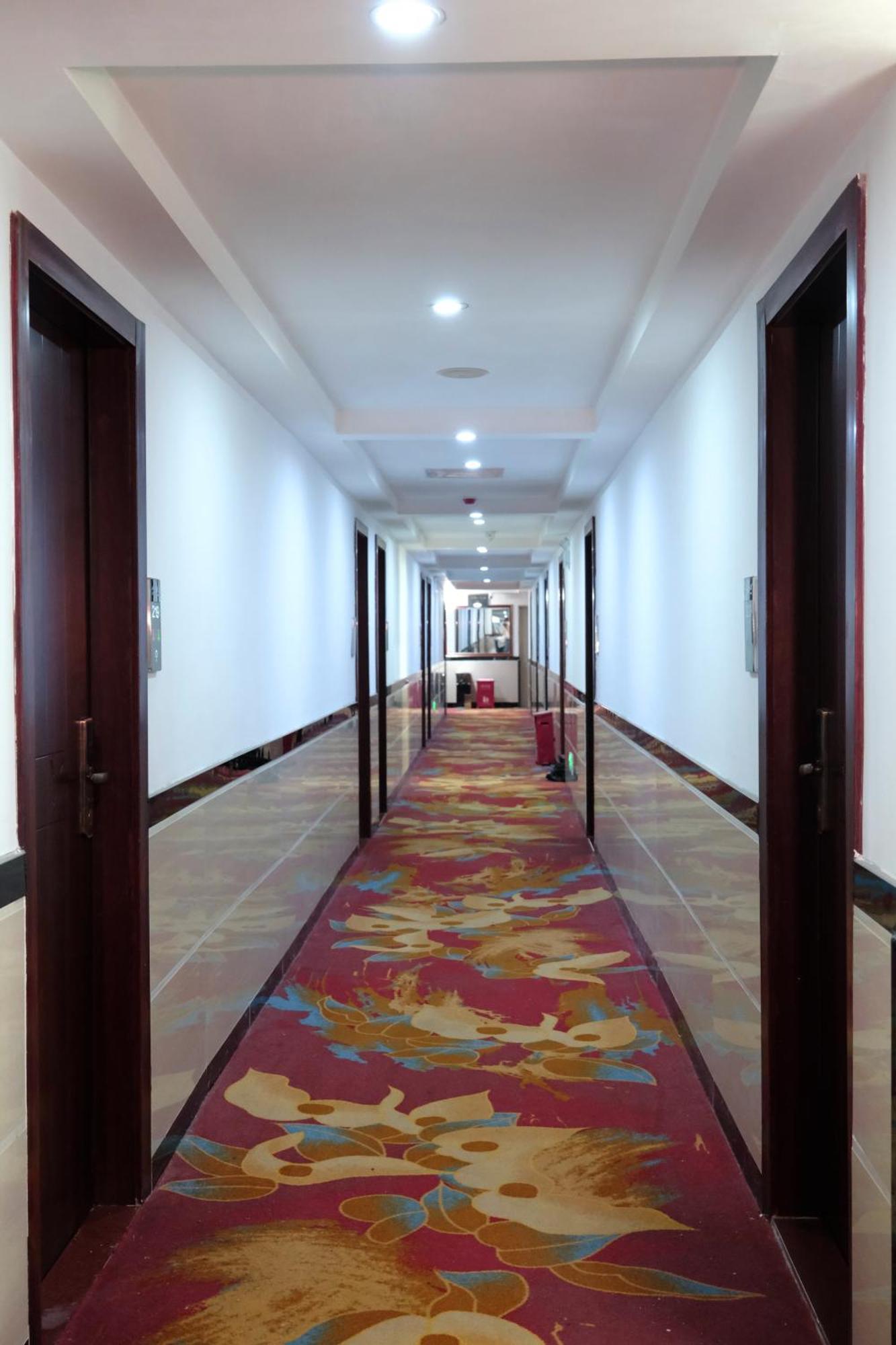 Huahang Hotel - Guangzhou Baiyun International Airport - Free Airport Shuttle Bus Luaran gambar