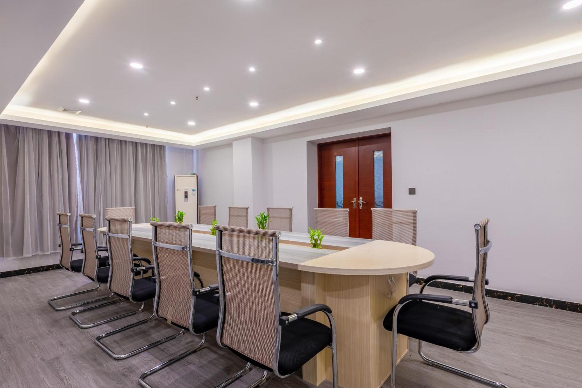 Huahang Hotel - Guangzhou Baiyun International Airport - Free Airport Shuttle Bus Luaran gambar